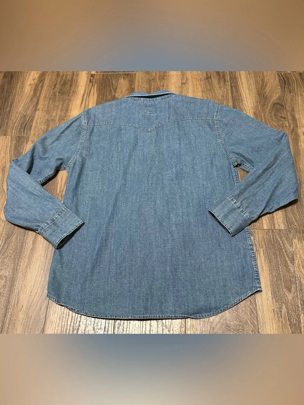 Levi's Denim Shirt Men’s Large Blue Barstow Western Pearl Snap Long Sleeve L